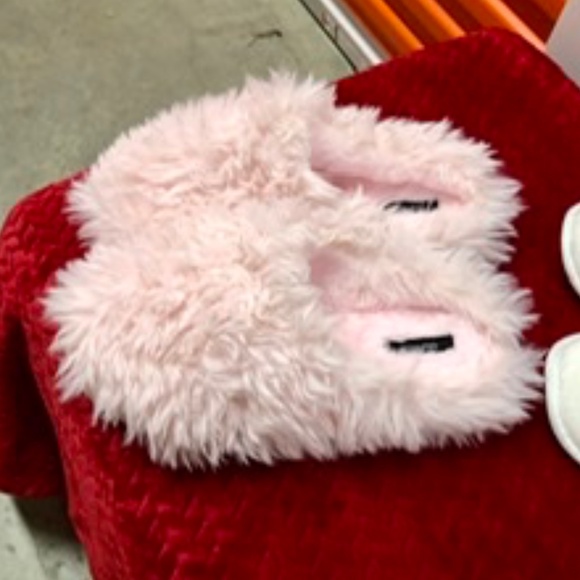 Set of 2 Cute Lounge Slippers, L, New - Picture 2 of 6